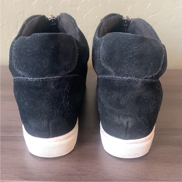 Blondo Glenda Black Suede Platform Front Zip Waterproof Sneaker Size 7M - Picture 10 of 10